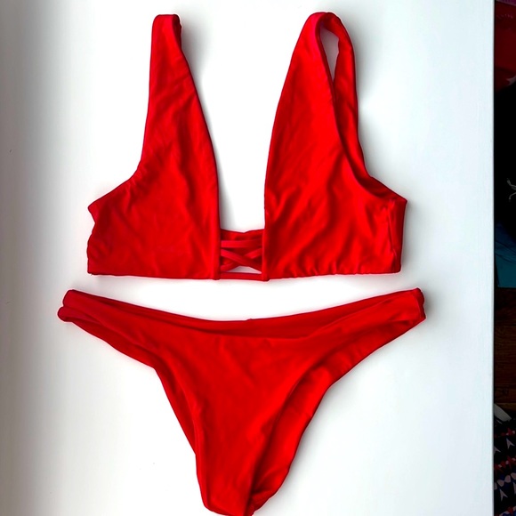 Lulus Bikini - Picture 1 of 6